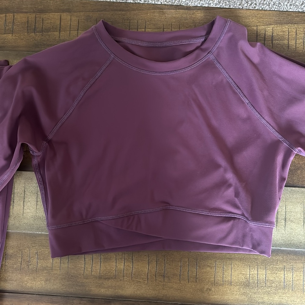 Matching workout set - Picture 3 of 4